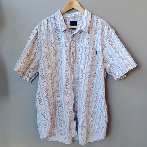 Prana White Blue and Red Short Sleeve Button Down, XXL